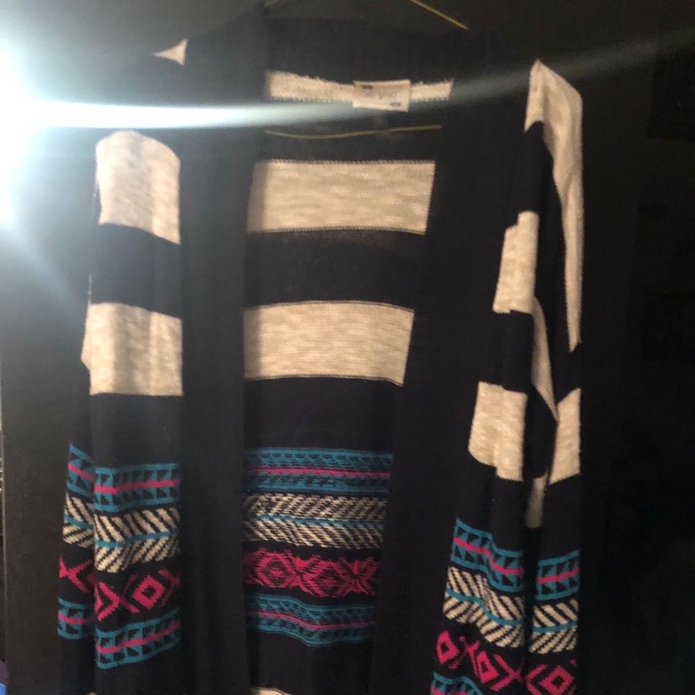Cute cardigan for fall and winter!